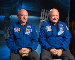 Scott e Mark Kelly